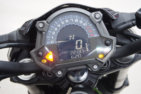 カワサキ　Z900 メーター